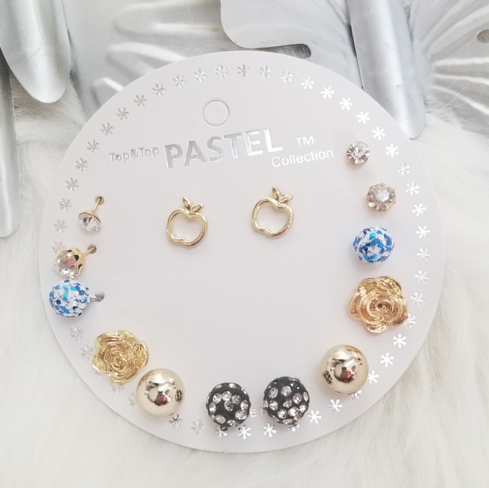 Earring Set - Picture 1 of 2